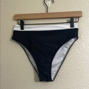 Cupshe color block bikini bottom